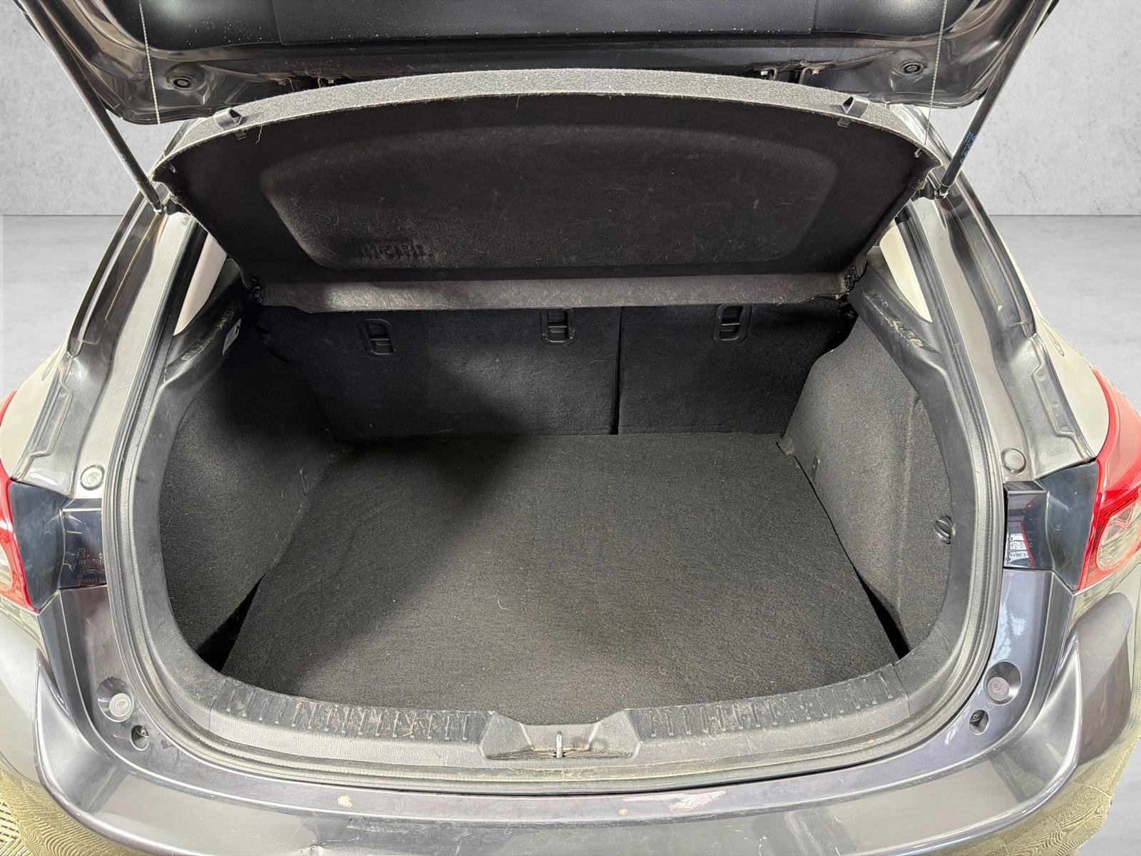 Used 2018 Machine Gray Metallic Mazda Grand Touring image 19