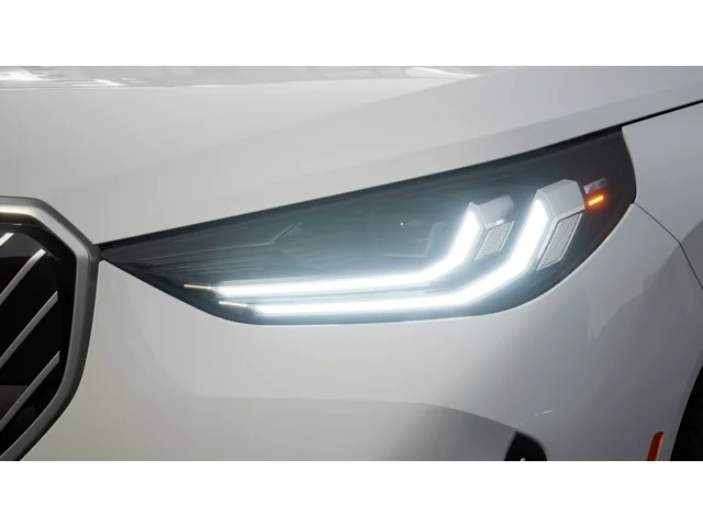 New 2026 Alpine White BMW 30 xDrive image 6