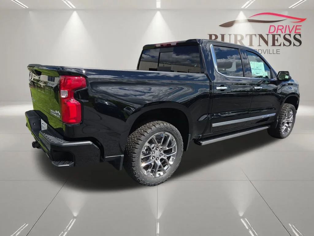 New 2026 Black Chevrolet High Country image 7
