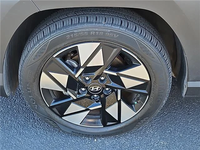 Used 2024 Denim Blue Pearl Hyundai SEL (IVT) Front-Wheel Drive image 7