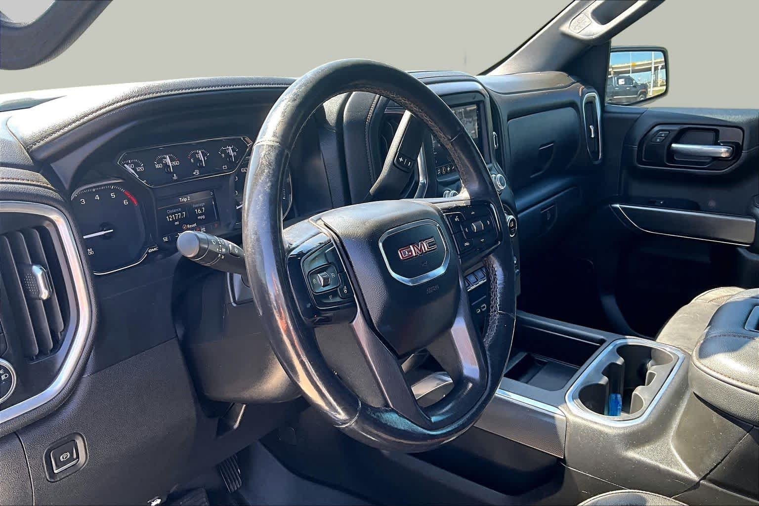 Used 2021 SUMMIT WHITE GMC AT4 image 18