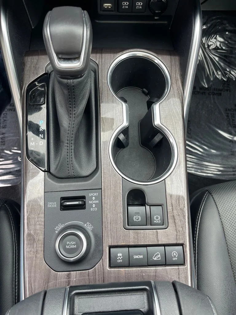Used 2021 Gray Toyota Platinum image 17