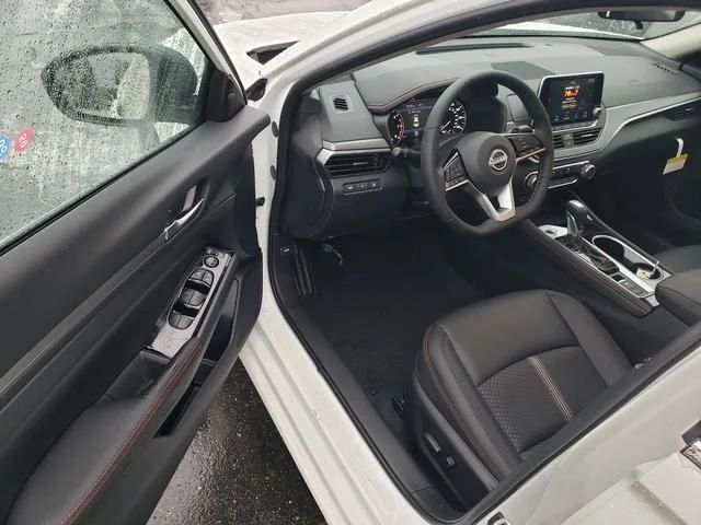 New 2025 White Nissan 2.5 SR image 10