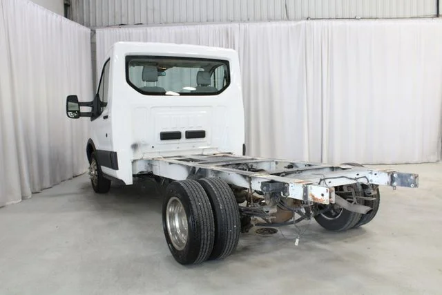 Used 2018 White Ford Base image 22