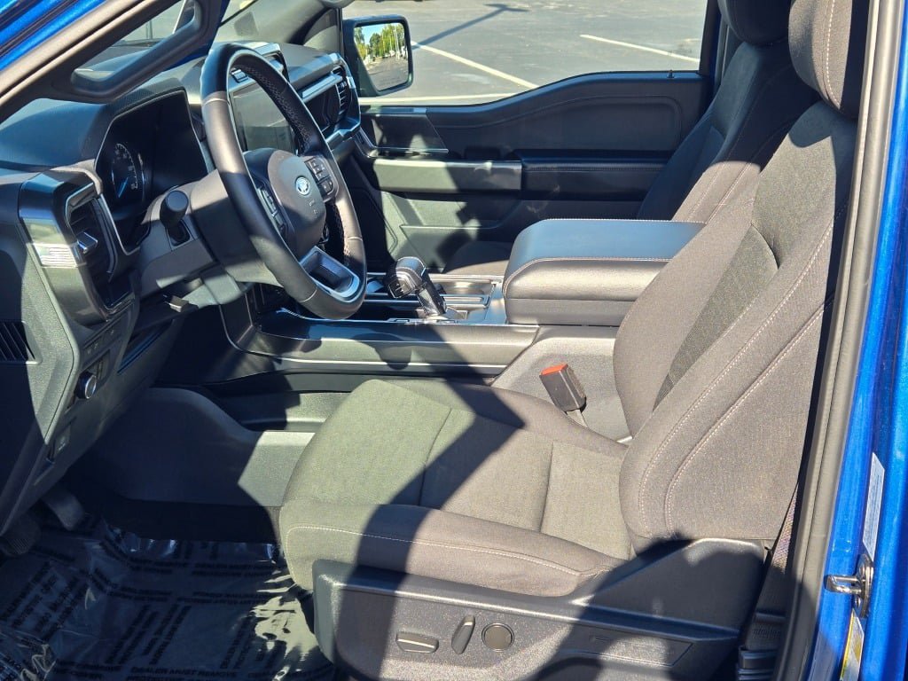 Certified Used 2023 Blue Metallic Ford XLT image 23