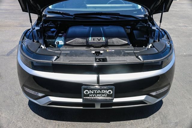 Certified Used 2024 Black Hyundai SE image 29