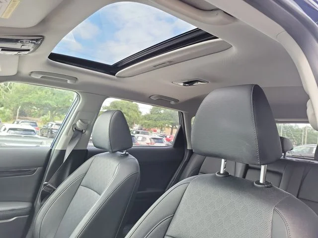 Used 2021 Blue Kia EX image 6