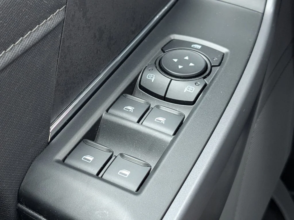 New 2026 Marsh Gray Ford XLT image 24