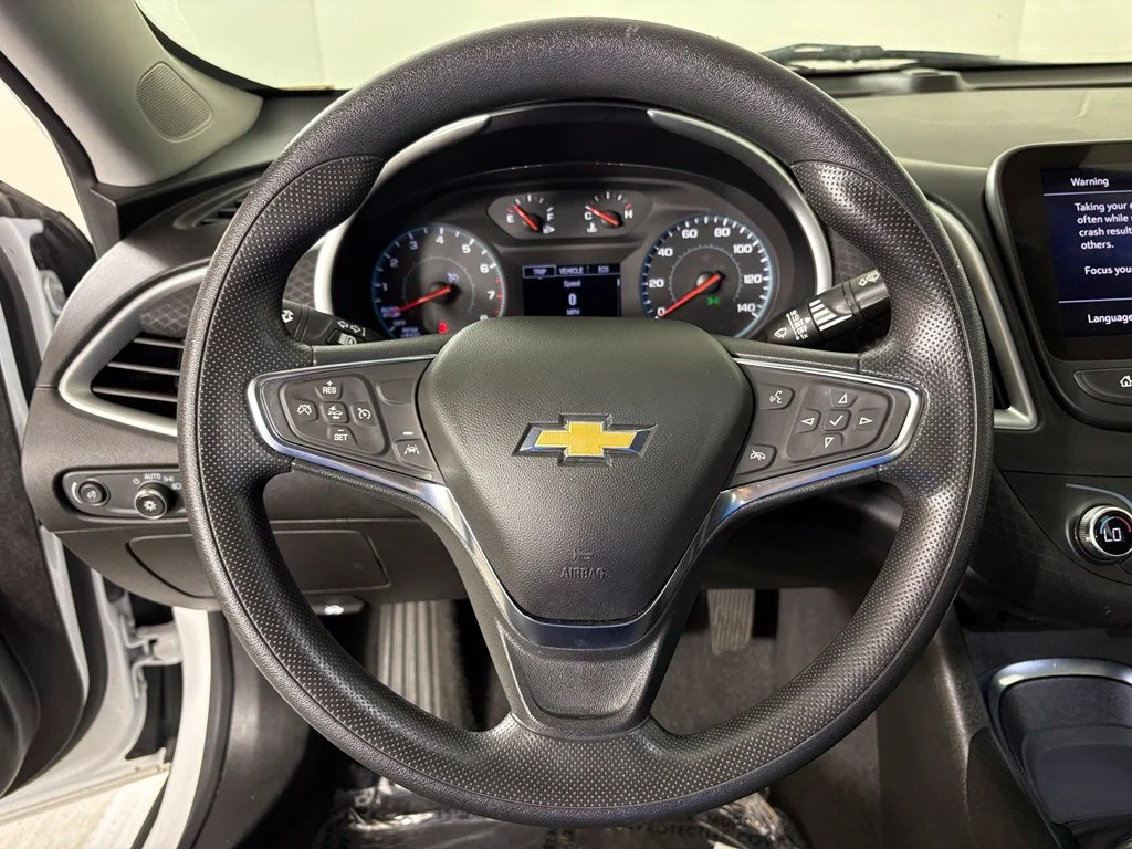 Used 2024 White Chevrolet LT image 18
