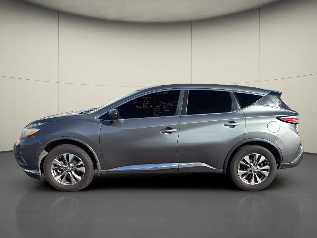 Used 2015 Gray Nissan S image 4