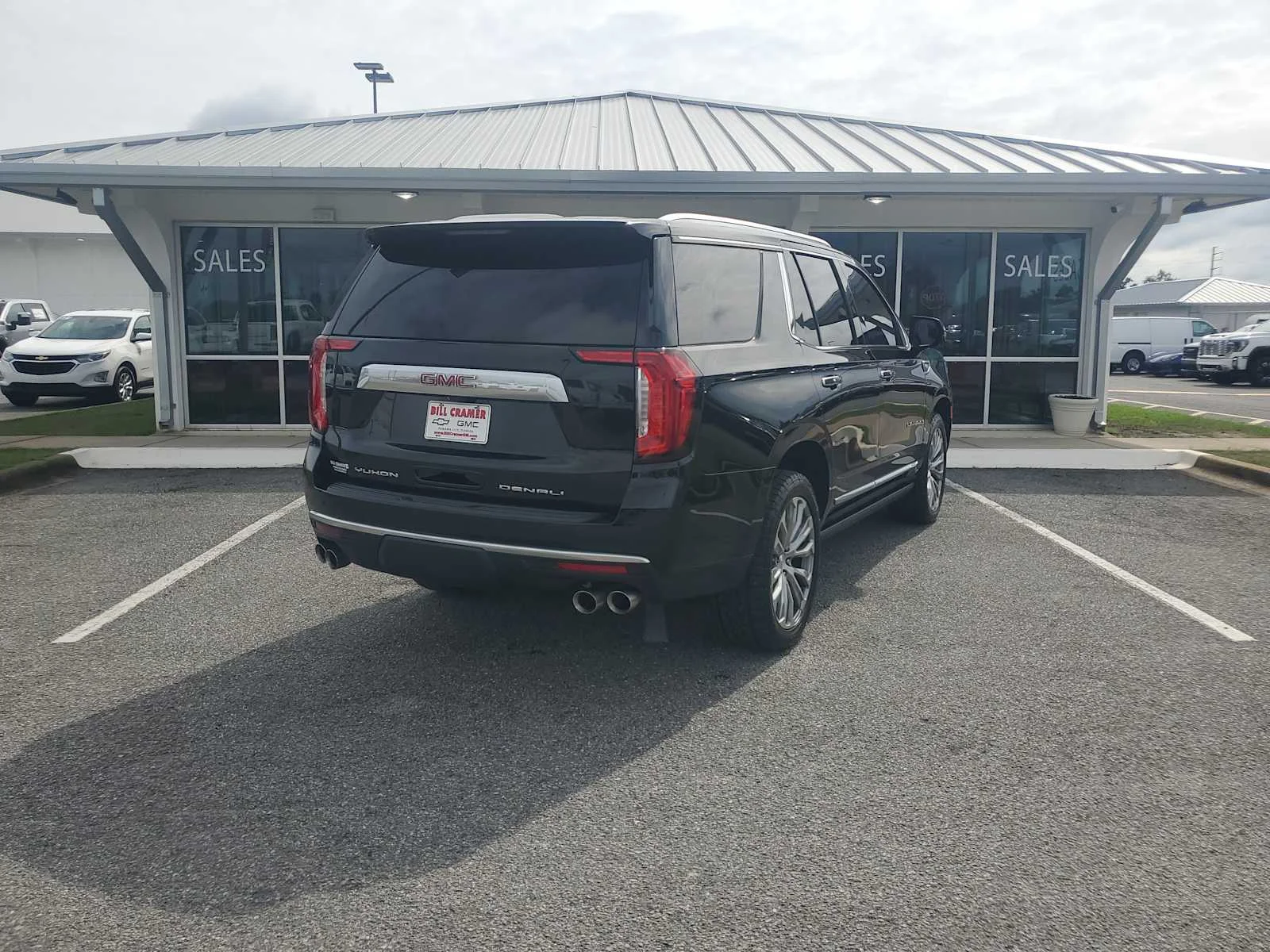 Used 2021 ONYX BLACK GMC Denali image 8
