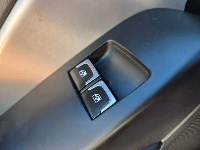 Used 2019 BLADE SILVER METALLIC Chevrolet 1LT image 34