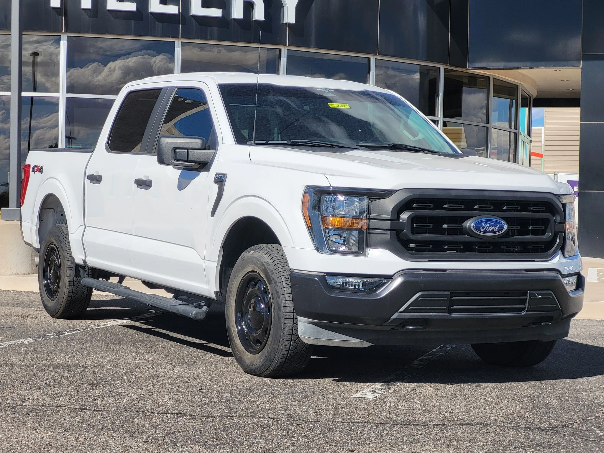 Used 2023 White Ford XL image 2