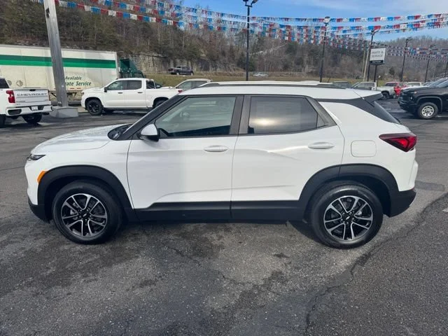 New 2026 Summit White Chevrolet LT image 5