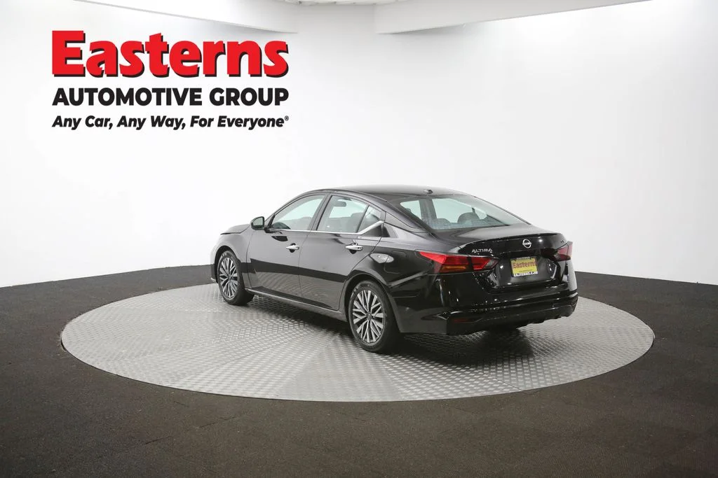 Used 2024 Black Nissan 2.5 SV image 61