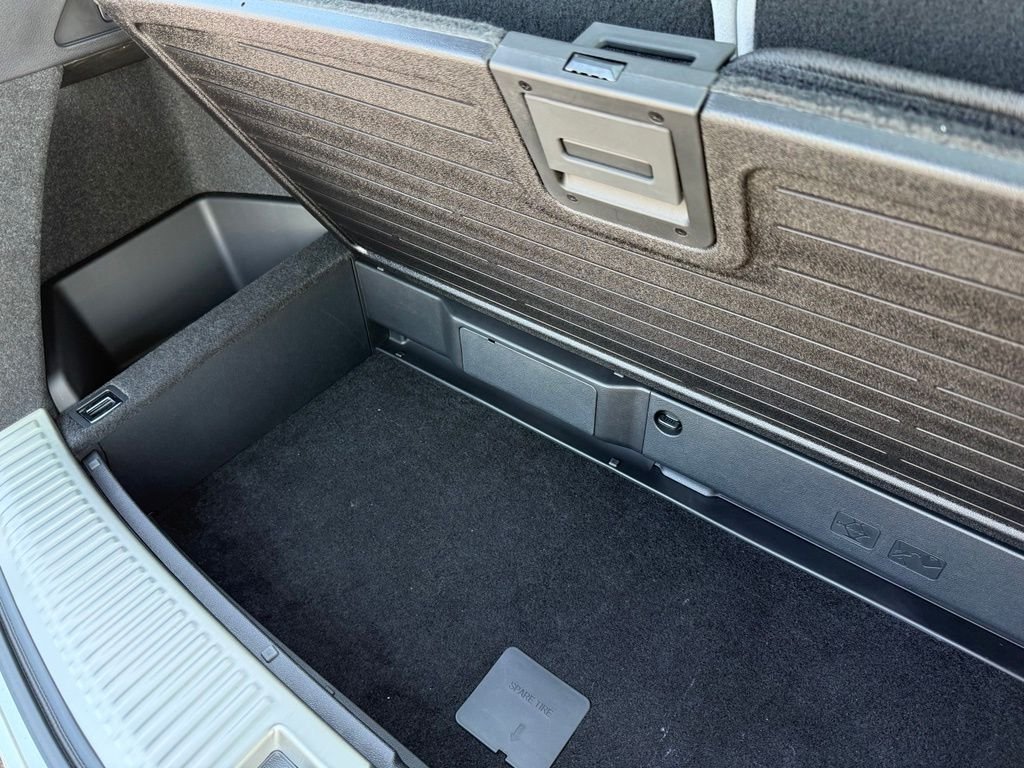 New 2026 Solar Silver Metallic Acura Advance Package image 18