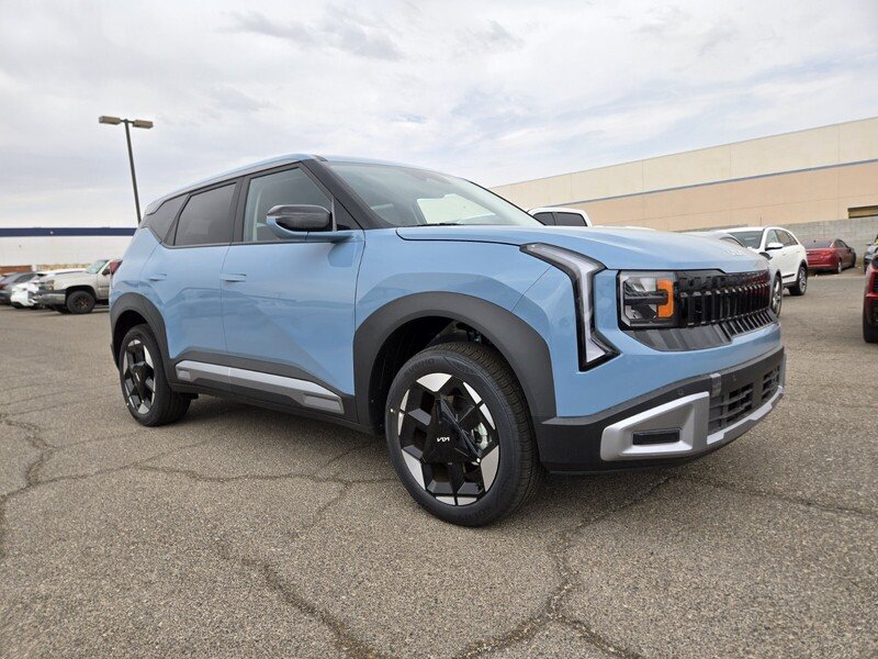 New 2027 Frost Blue Kia S image 2
