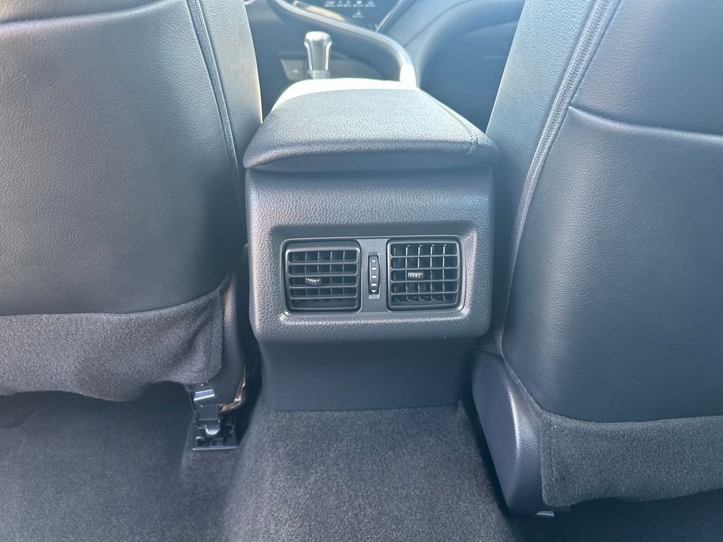 Used 2021 Beige Toyota XLE image 21