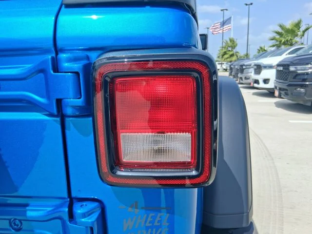 New 2026 Hydro Blue Pearl-Coat Exterior Paint Jeep Willys image 11