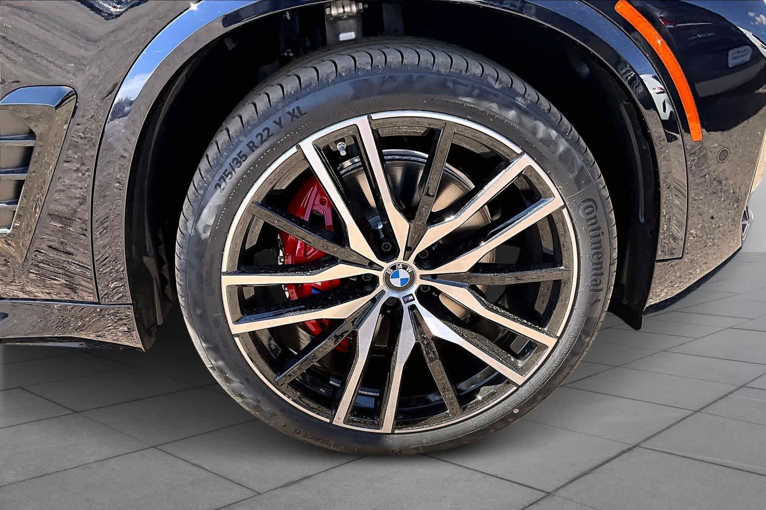 New 2026 Carbon Black Metallic BMW xDrive40i image 11