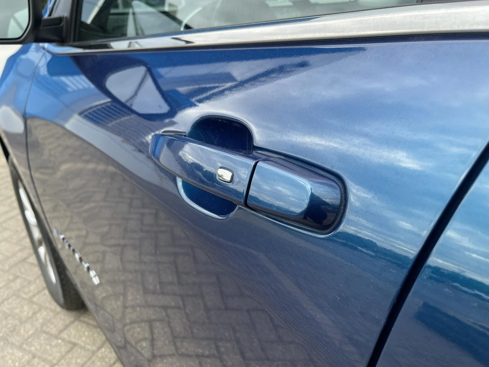 Used 2021 PACIFIC BLUE METALLIC Chevrolet LT image 11