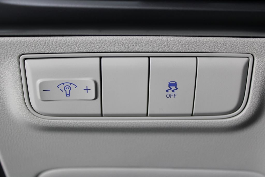 Certified Used 2026 White Hyundai SE image 23