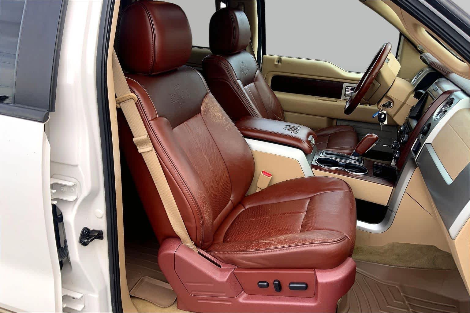 Used 2013 White Platinum Tri-Coat Metallic Ford King Ranch image 8