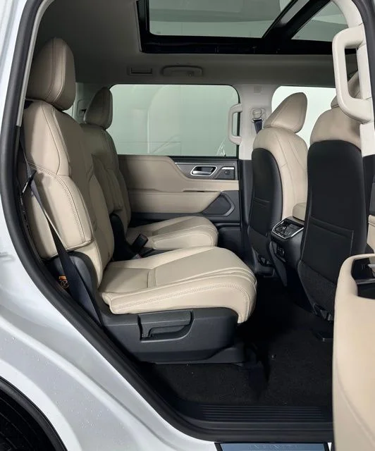 New 2026 Radiant White INFINITI PURE image 29