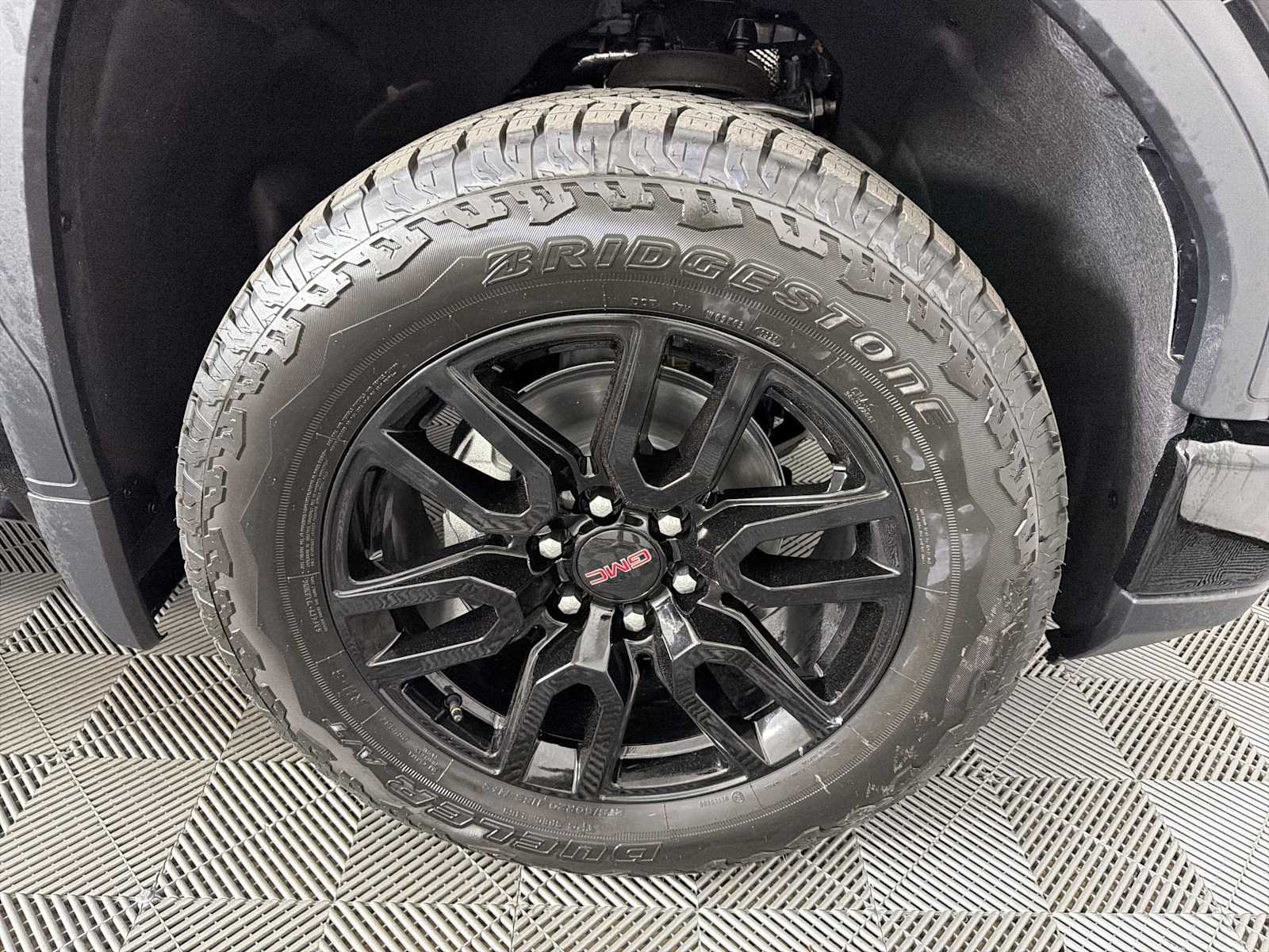 New 2026 Onyx Black GMC Elevation image 10