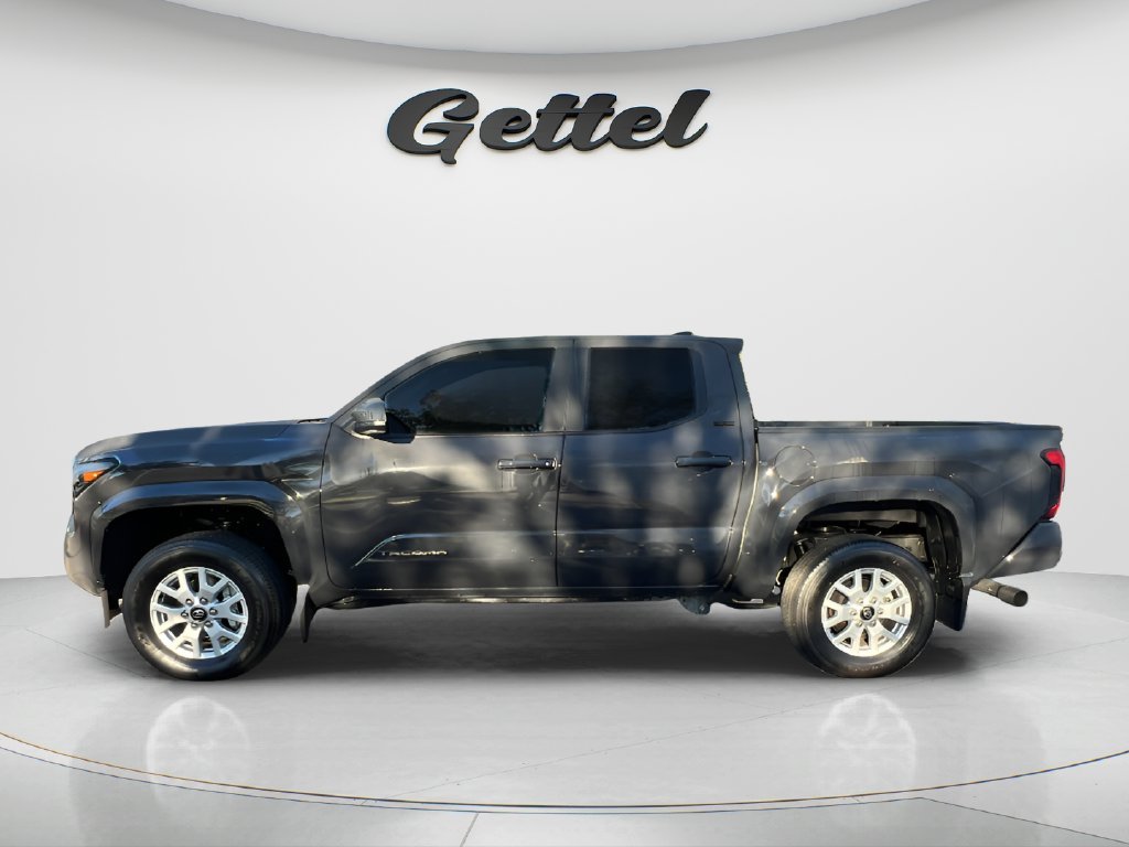 Used 2026  Toyota SR5 image 8