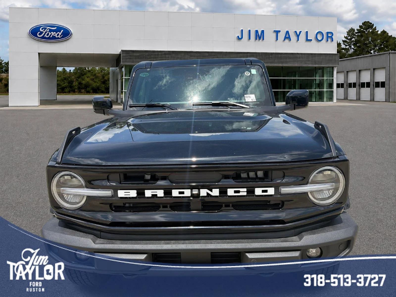 New 2026 Shadow Black Ford Outer Banks® image 9
