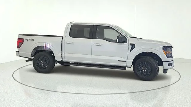 New 2026 White Ford XLT image 7