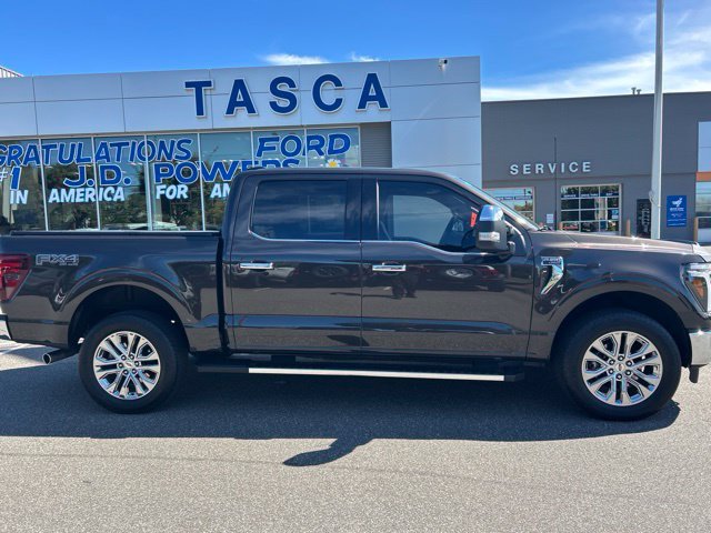 Used 2024 Brown Ford Lariat image 11