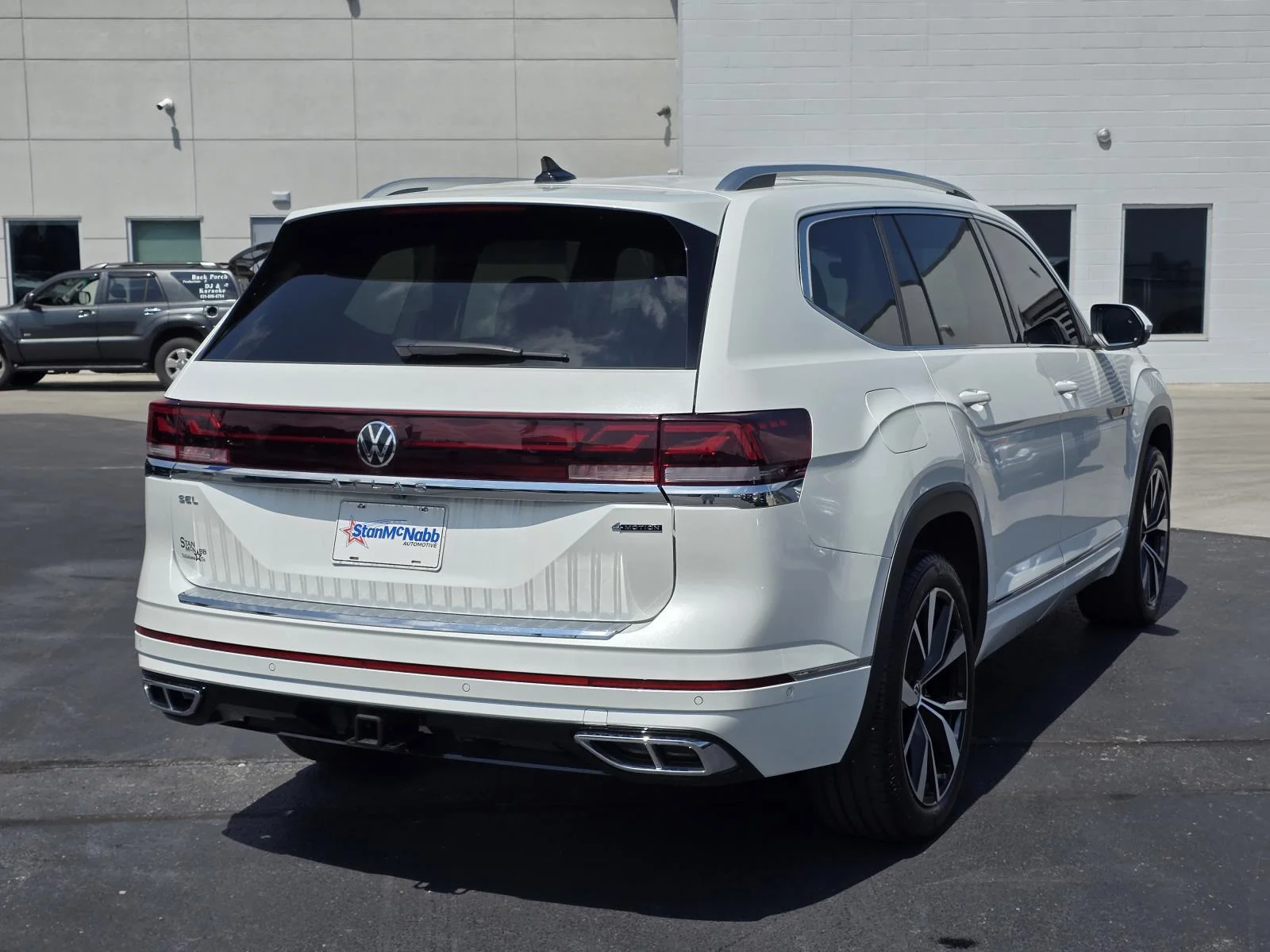 Used 2025 White Volkswagen 2.0T SEL Premium R-Line image 7