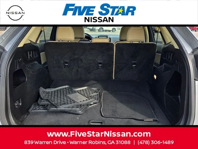 Used 2023 Silver Ford SEL image 13