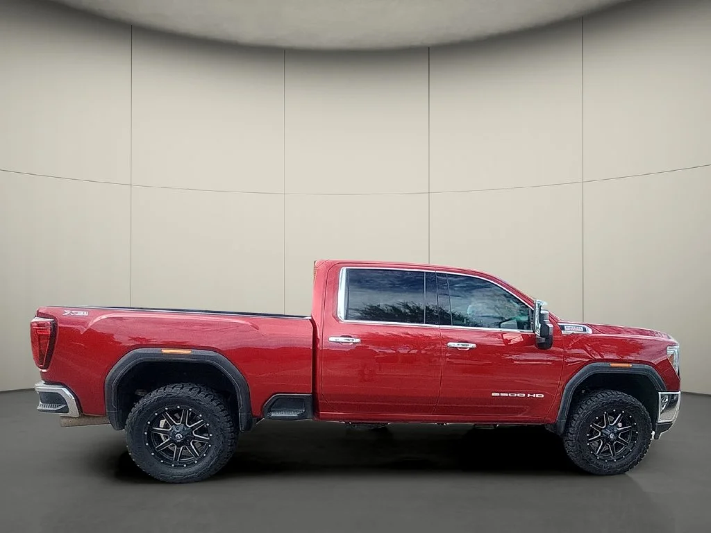 Used 2021 Red GMC SLT image 8