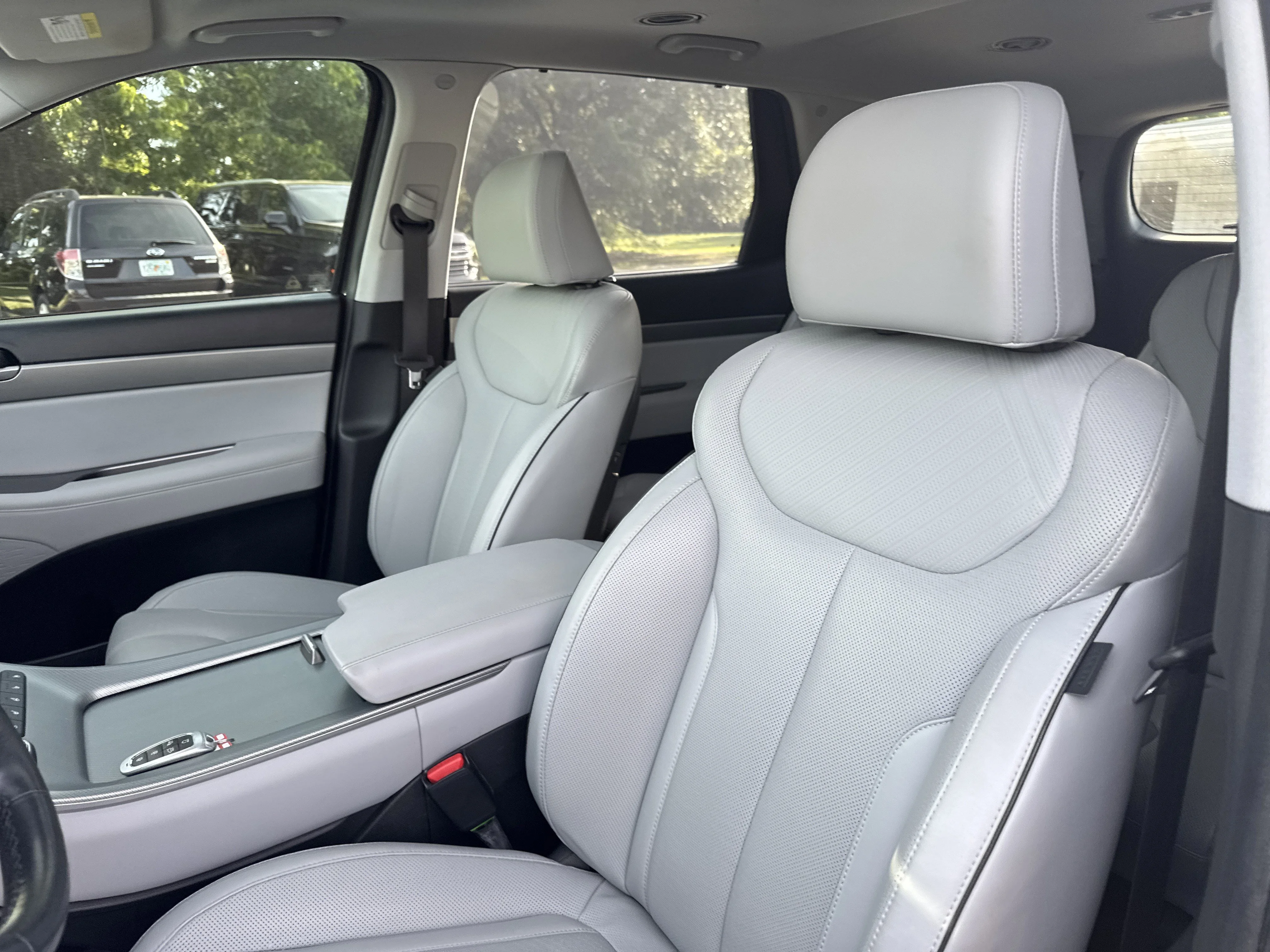 Used 2023 Moonlight Cloud Hyundai SEL image 14