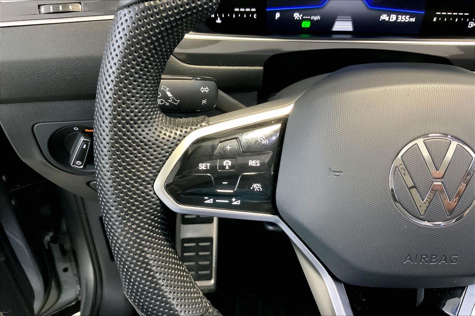 Used 2024 Pyrite Silver Metallic Volkswagen SE R-Line Black image 23