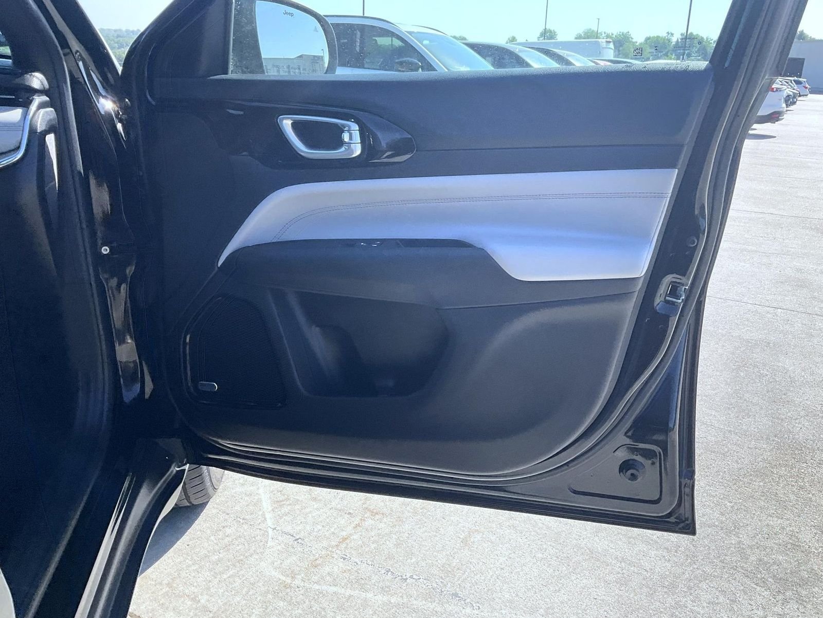 Used 2023 Black Jeep Limited image 17