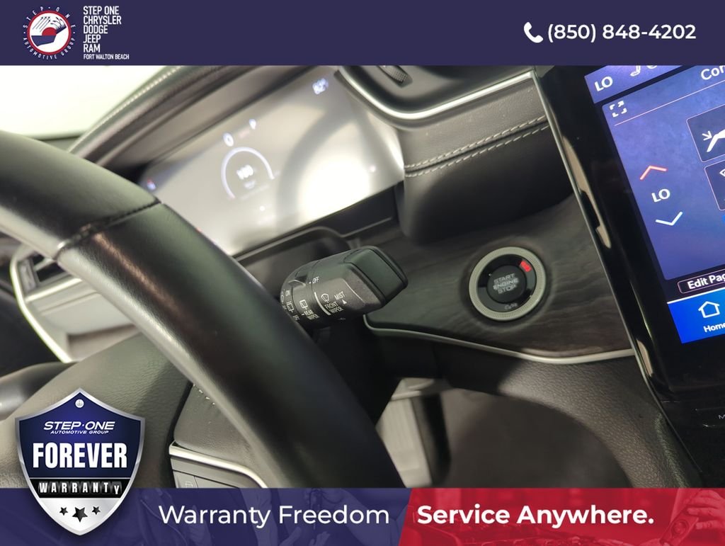 Used 2022 Gray Jeep Limited image 23