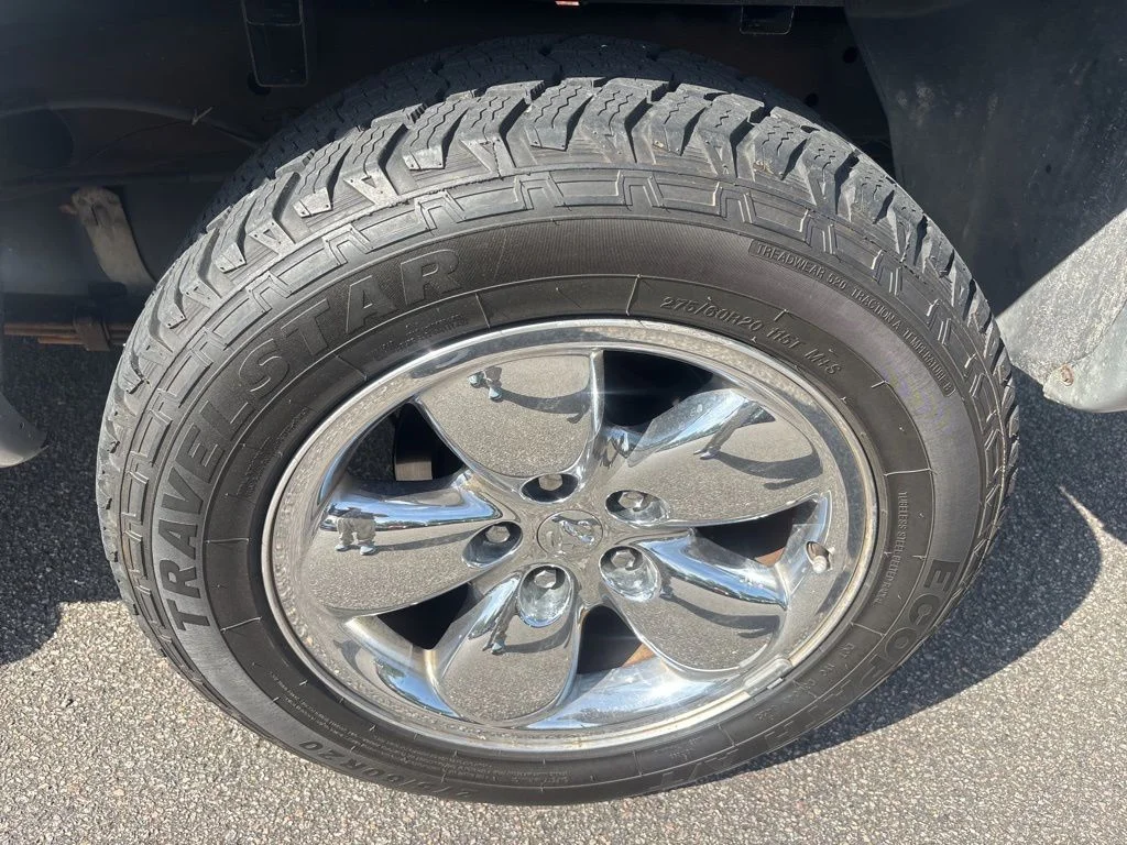 Used 2004 Black Dodge SLT image 14