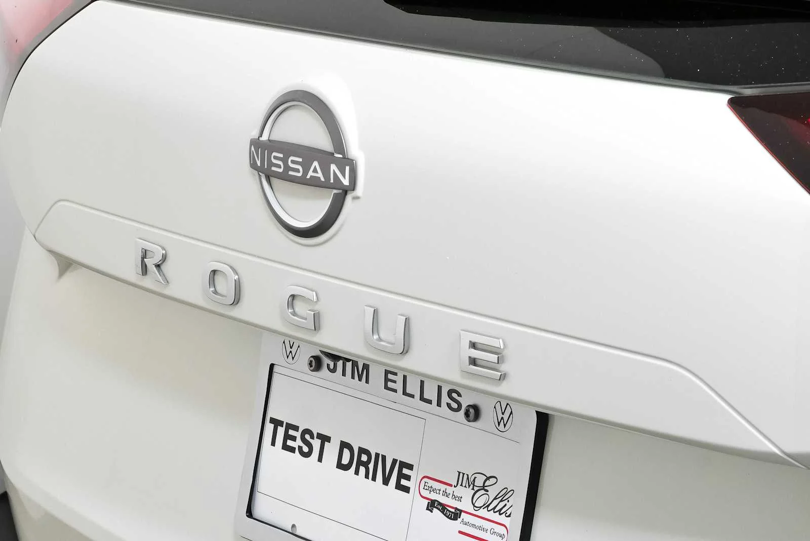 Used 2023 Pearl White Tricoat Nissan SV image 33