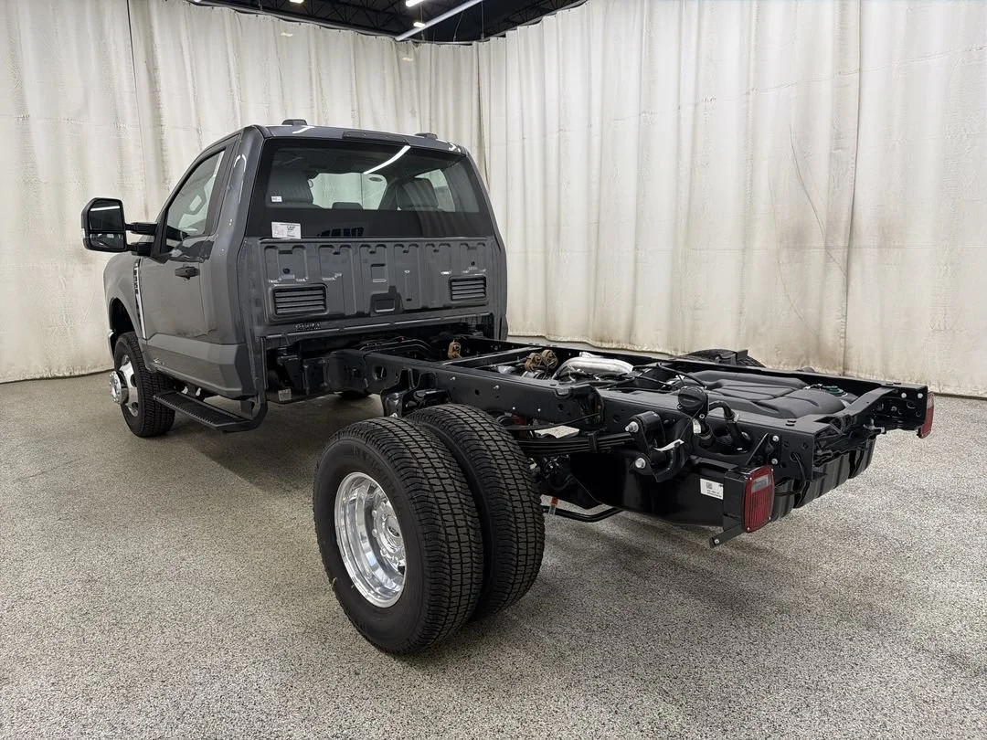 New 2026 Carbonized Gray Metallic Ford F-350® XL image 9