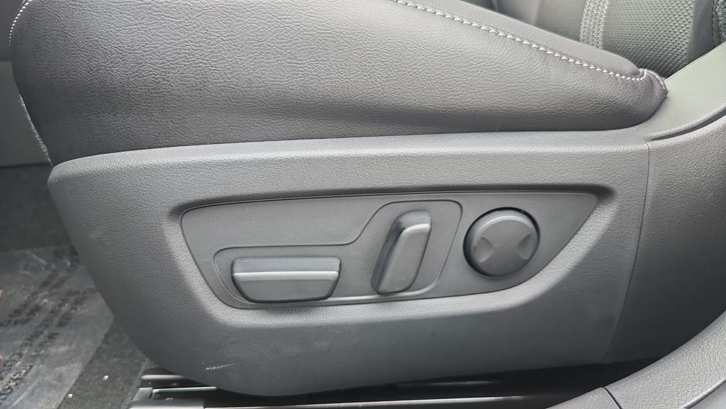 New 2026 Jet Black Mica Mazda 2.5 S Preferred image 18