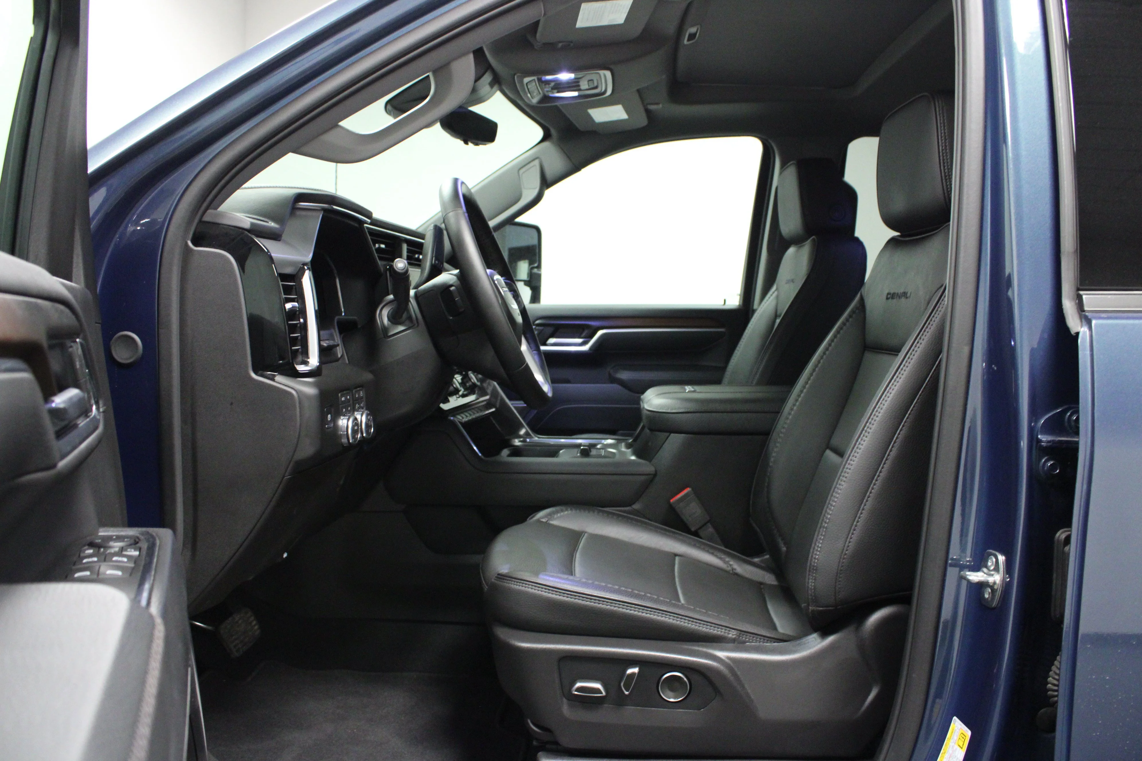Used 2026 Downpour Metallic GMC Denali image 12