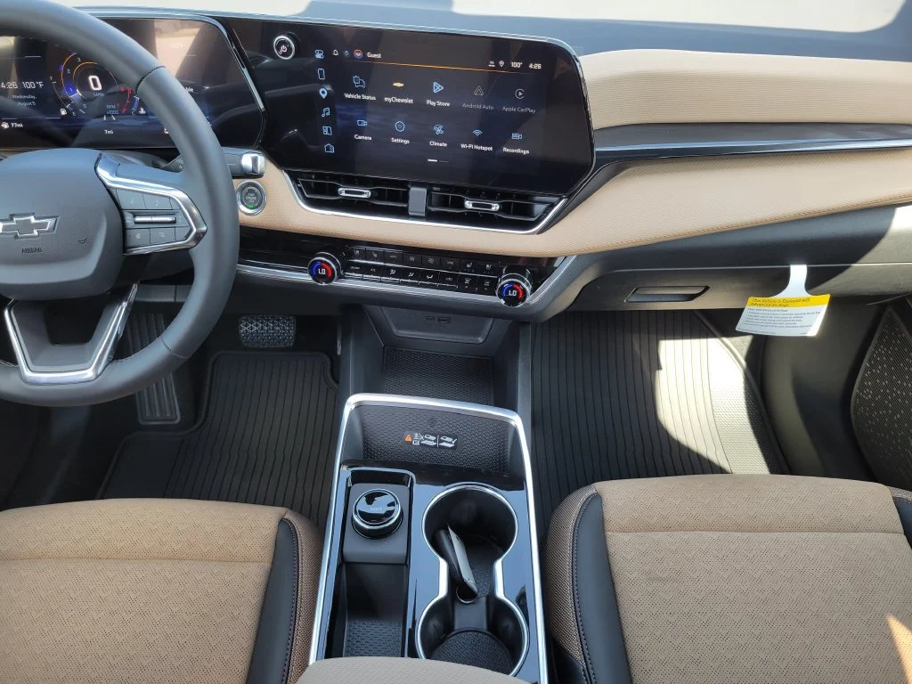 New 2027 Polar White Tricoat Chevrolet ACTIV image 21