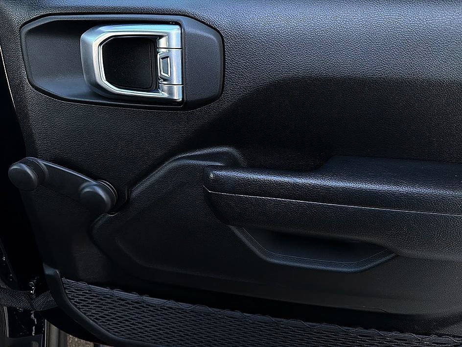 Used 2024 Black Clearcoat Jeep Sport image 24