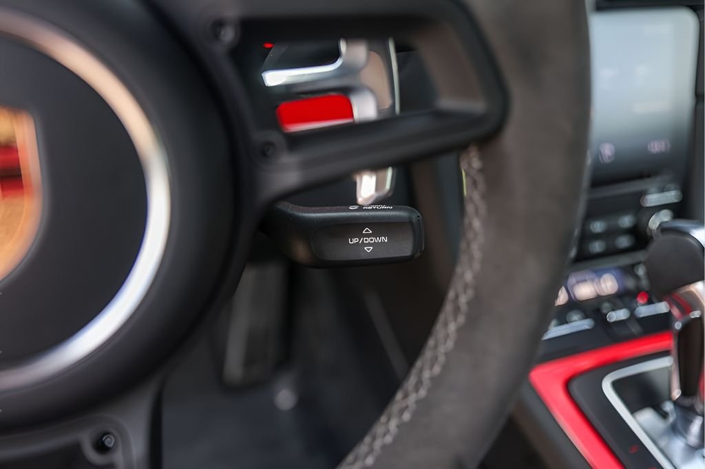 Used 2018 Red Porsche GT3 image 17