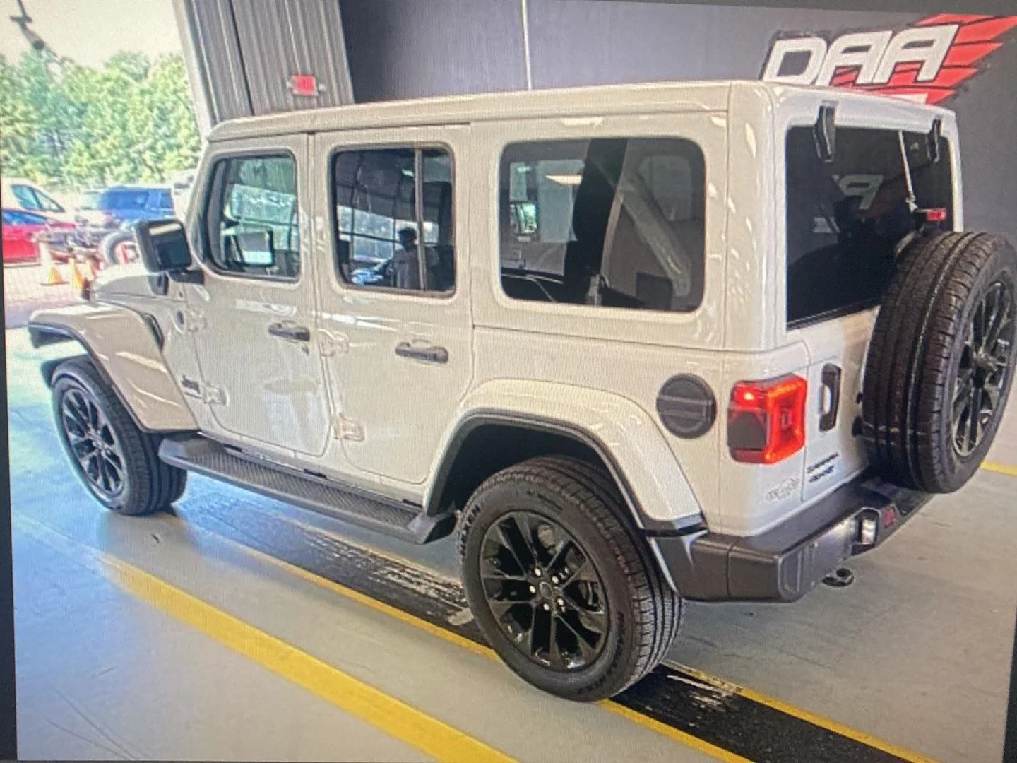 Used 2025 Bright White Clearcoat Jeep Sahara image 5