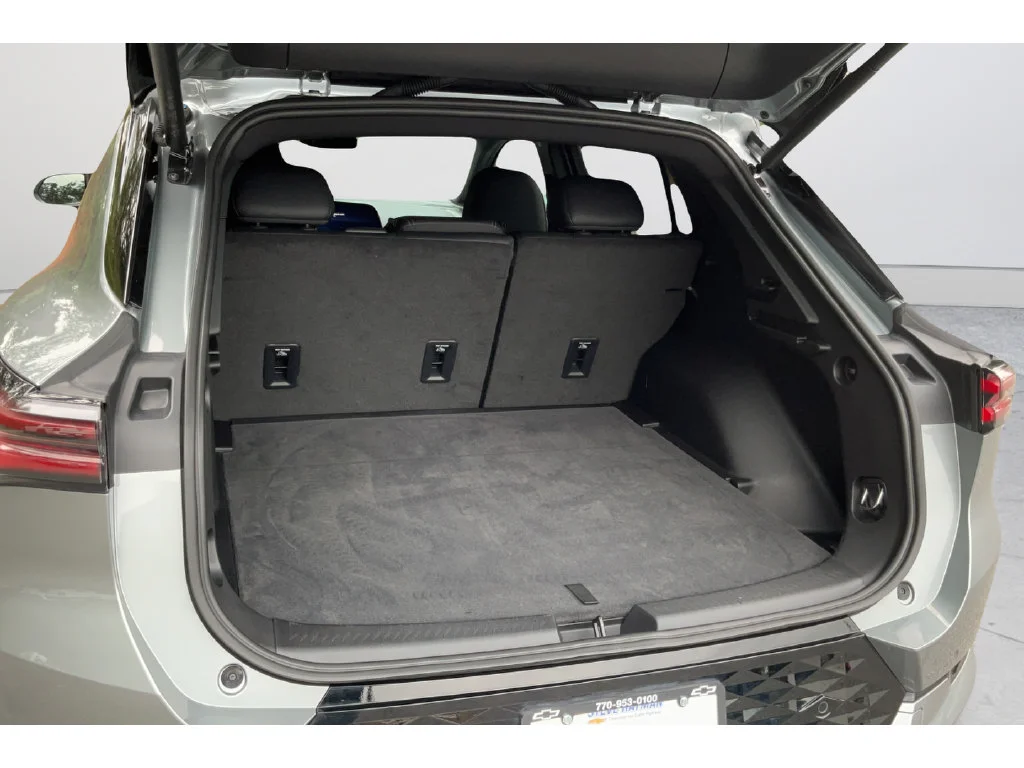 2024 Chevrolet Equinox EV Launch Edition - Photo 18